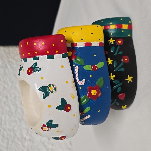 3 Vintage Mary Engelbreit ME Tea Light Candle Holders Christmas Mittens Decor - Picture 13 of 16